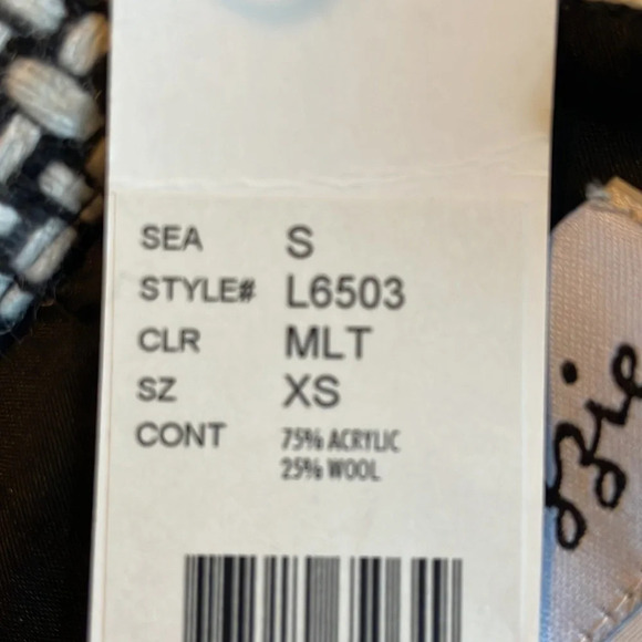 Dizzy Lizzie NWT women’s black and white jacket size XS - Picture 11 of 11